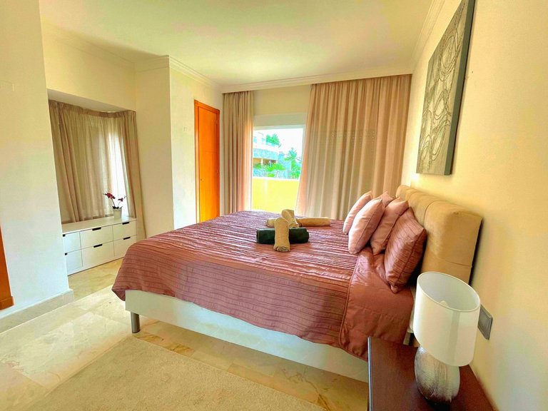 Apartment for Sale in Nueva Andalucía, Malaga 4