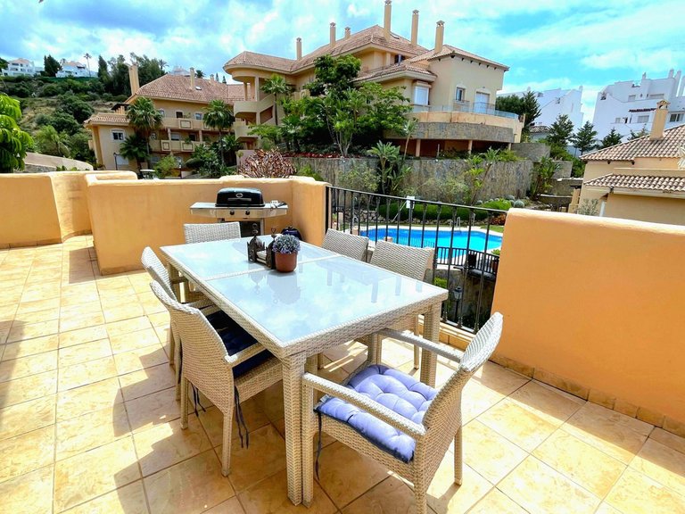Apartment for Sale in Nueva Andalucía, Malaga 8