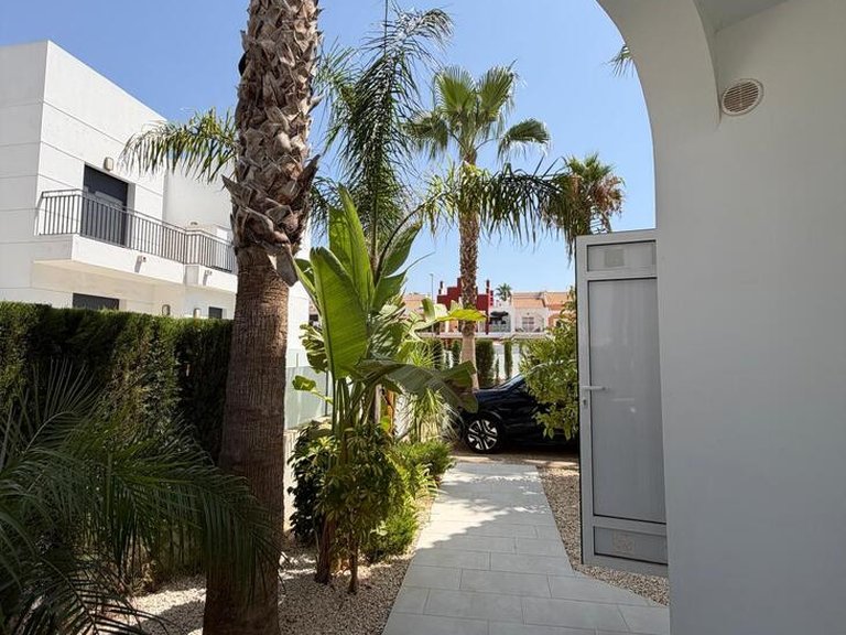Villa for Sale in Rojales, Alicante 23