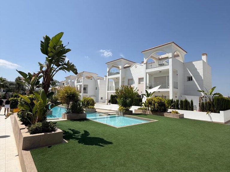 Villa for Sale in Rojales, Alicante 5