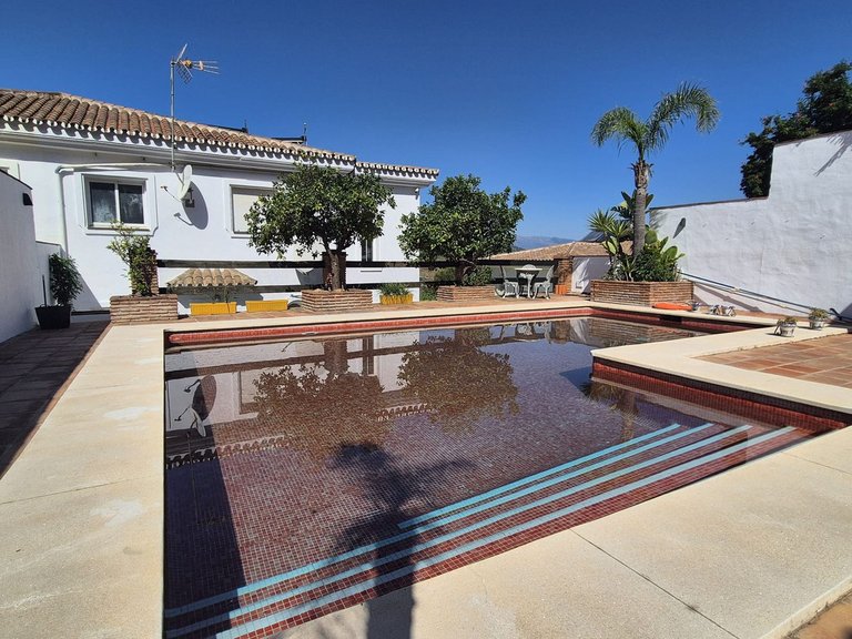 Villa for Sale in Alhaurin Golf, Malaga 1