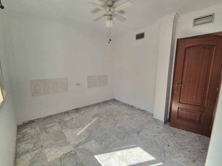 Villa for Sale in Alhaurin Golf, Malaga 14