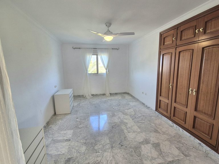 Villa for Sale in Alhaurin Golf, Malaga 17