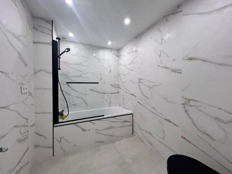 Apartment for Sale in Nueva Andalucía, Malaga 11