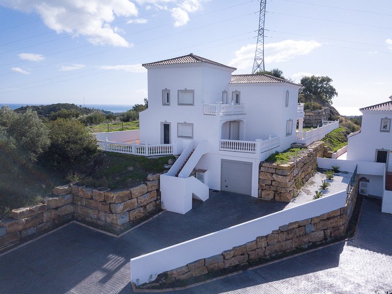 Villa for Sale in Estepona, Malaga 1