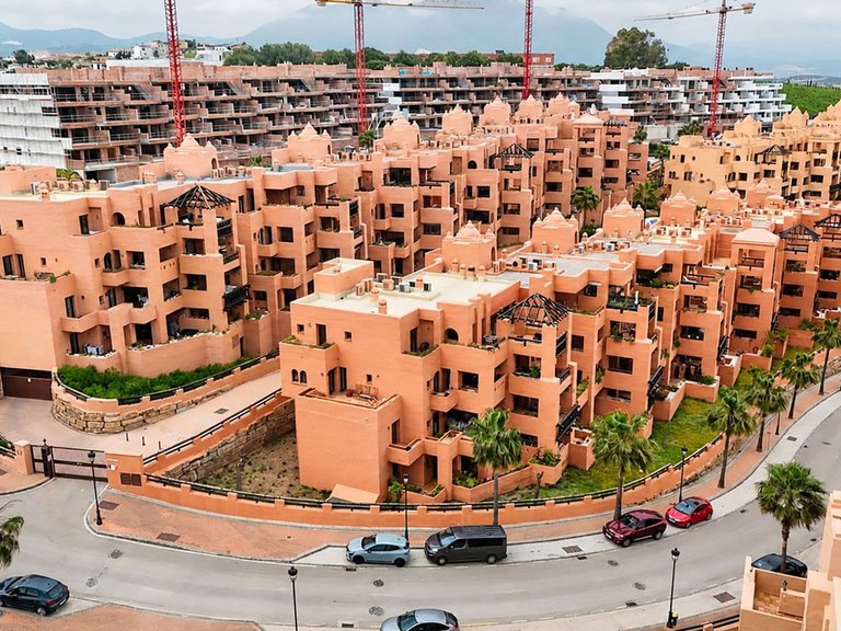 Apartment for Sale in La Duquesa, Malaga 20