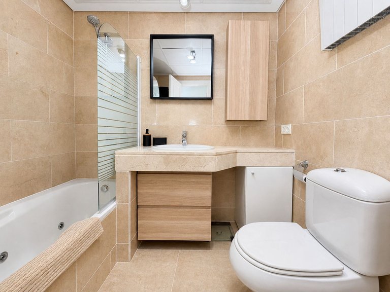 Apartment for Sale in La Duquesa, Malaga 9