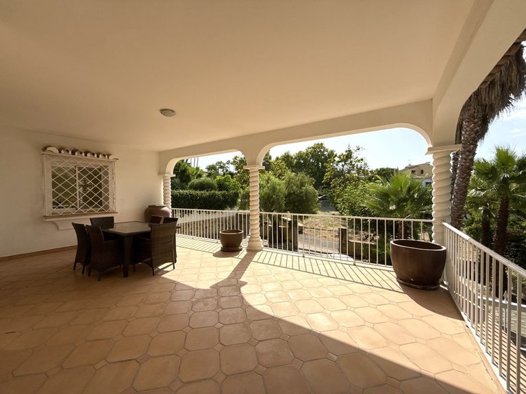 Villa for Sale in San Pedro De Alcántara, Malaga 1
