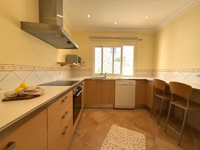 Villa for Sale in San Pedro De Alcántara, Malaga 5