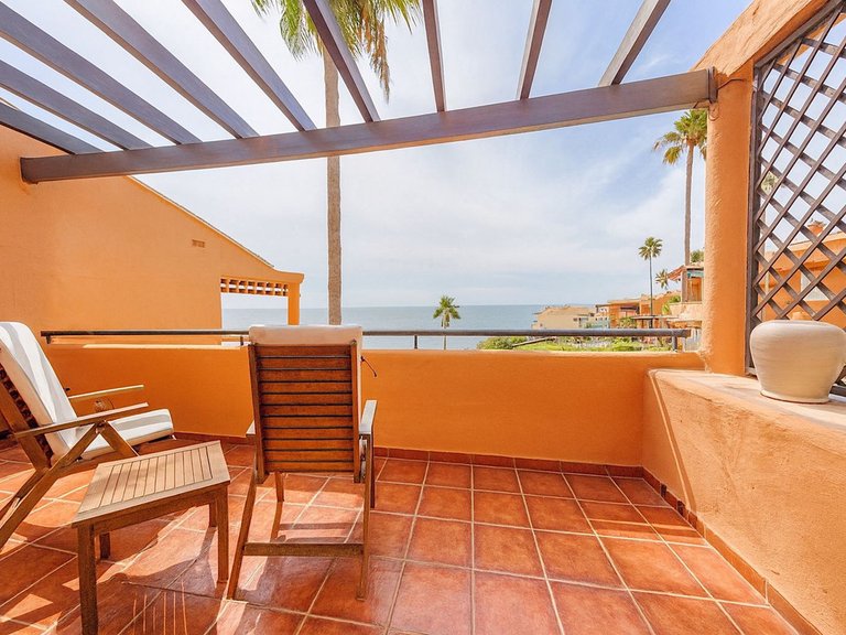 Villa for Sale in Estepona, Malaga 16