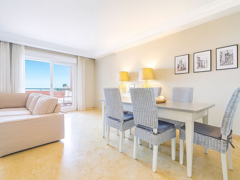 Villa for Sale in Estepona, Malaga 6