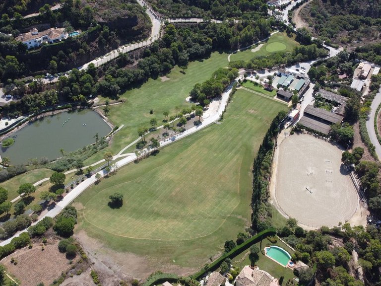 Plot for Sale in Benahavís, Malaga 5