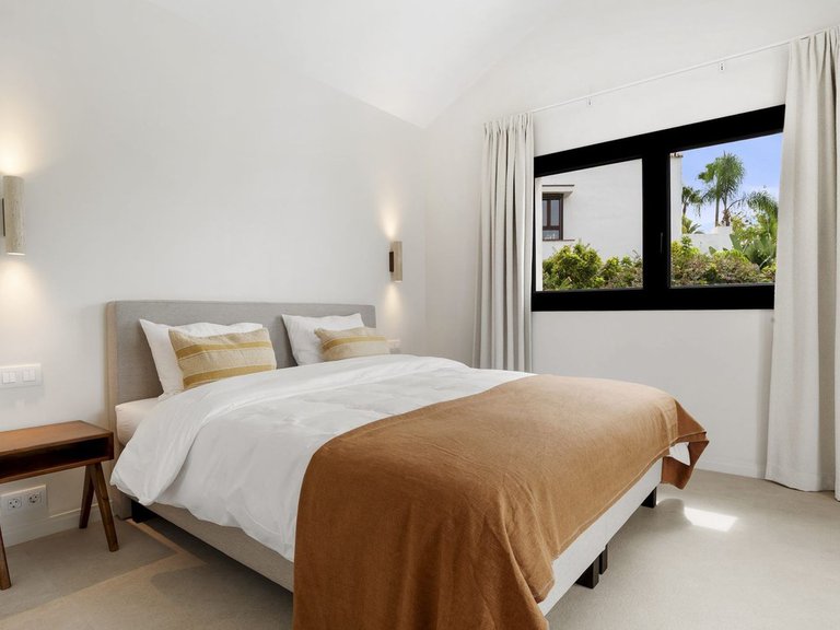 Villa for Sale in Benahavís, Malaga 16