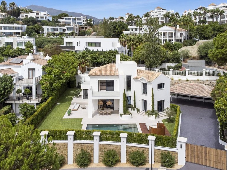 Villa for Sale in Benahavís, Malaga 20
