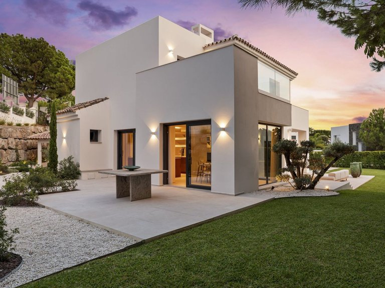 Villa for Sale in Benahavís, Malaga 21