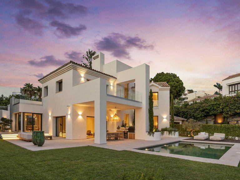 Villa for Sale in Benahavís, Malaga 22