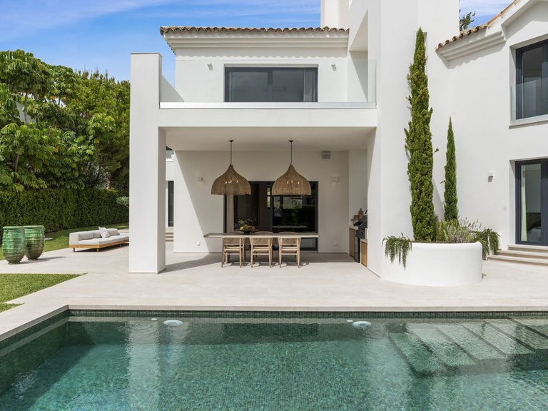 Villa for Sale in Benahavís, Malaga 26