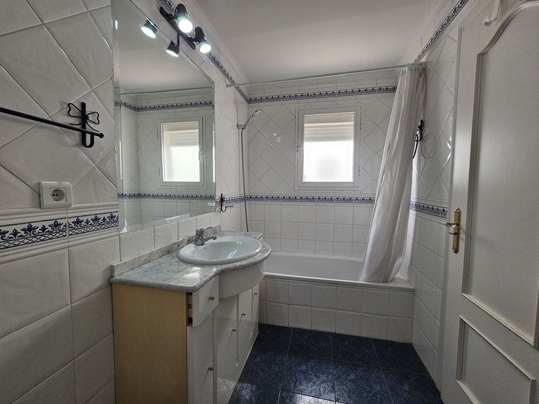 Apartment for Sale in Estepona, Malaga 7
