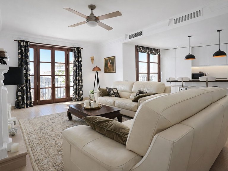 Villa for Sale in La Heredia, Malaga 18