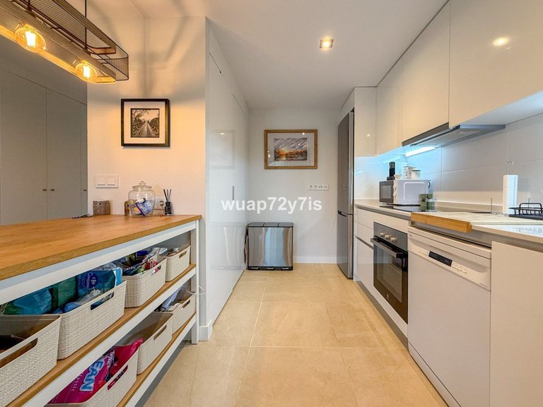 Apartment for Sale in Selwo, Malaga 10