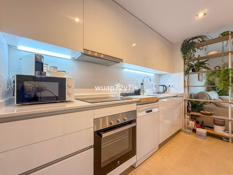 Apartment for Sale in Selwo, Malaga 5