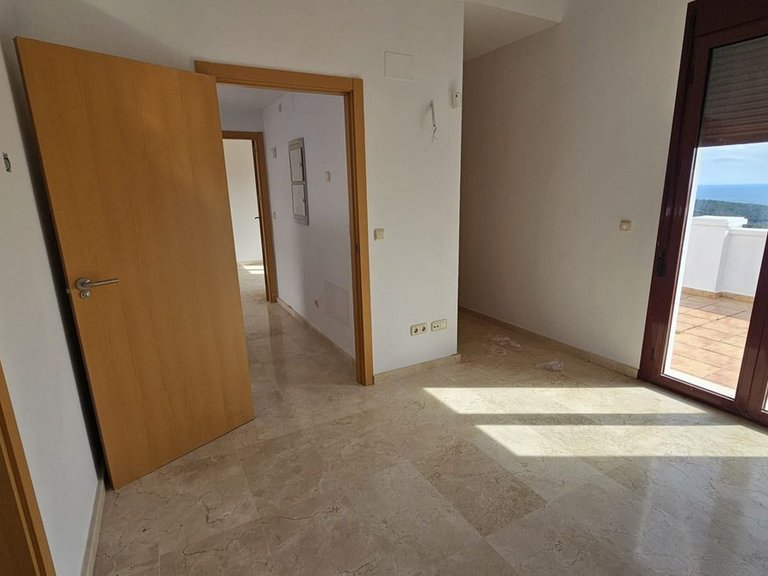 Villa for Sale in Doña Julia, Malaga 13