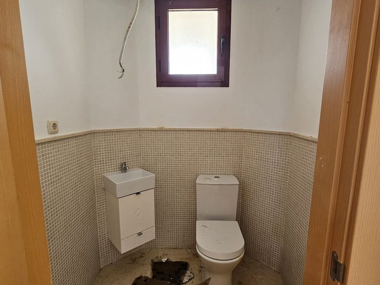 Villa for Sale in Doña Julia, Malaga 19