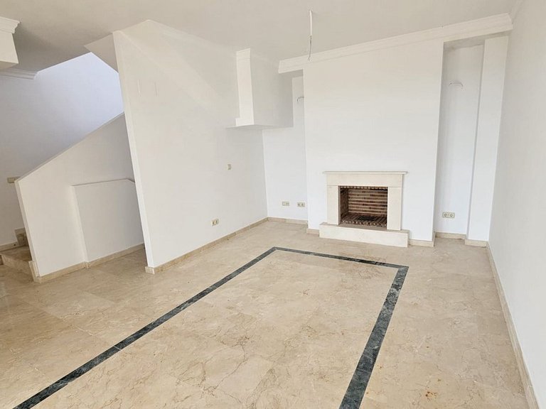 Villa for Sale in Doña Julia, Malaga 21