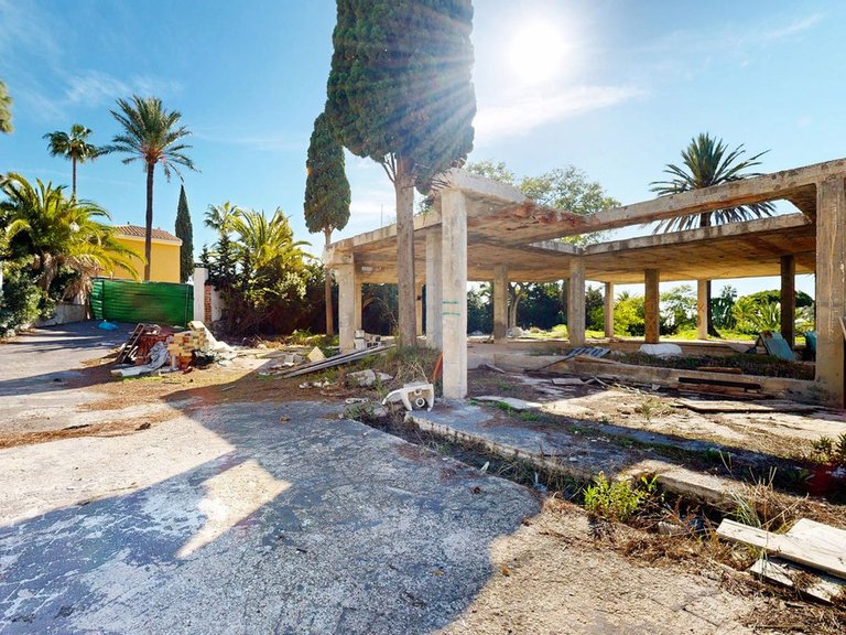Villa for Sale in Hacienda Las Chapas, Malaga 13