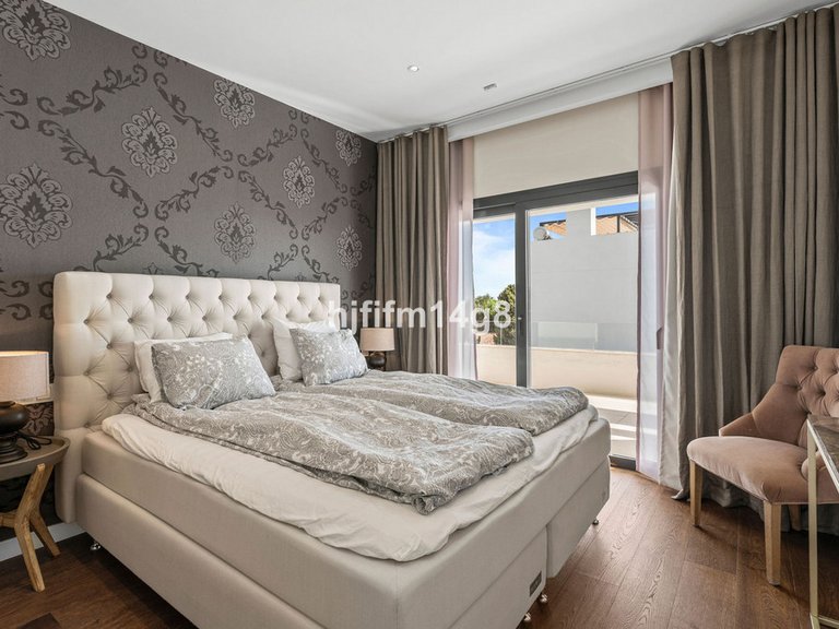 Villa for Sale in San Pedro De Alcántara, Malaga 14