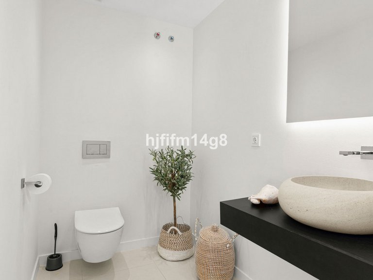 Villa for Sale in San Pedro De Alcántara, Malaga 21