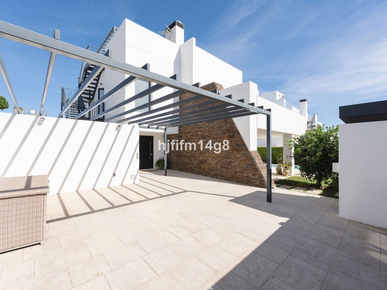 Villa for Sale in San Pedro De Alcántara, Malaga 23