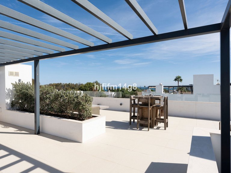 Villa for Sale in San Pedro De Alcántara, Malaga 24