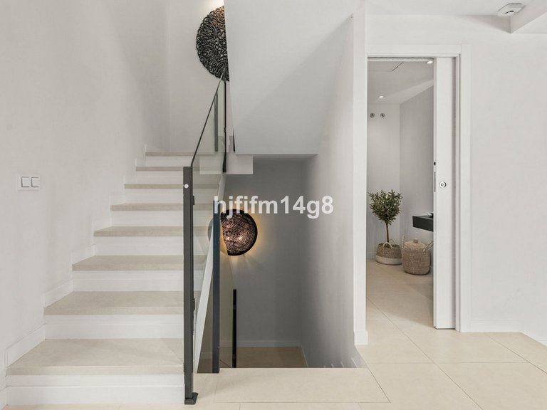 Villa for Sale in San Pedro De Alcántara, Malaga 27