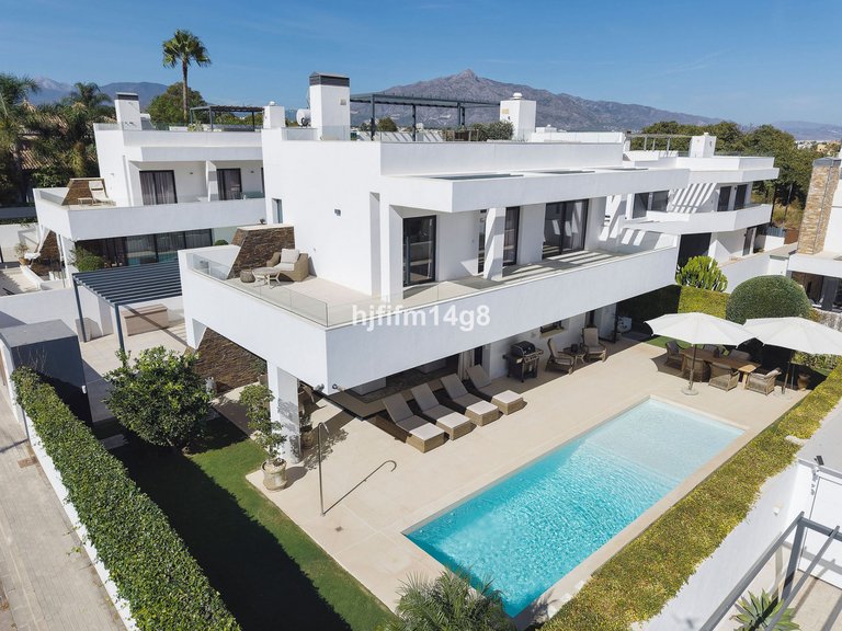 Villa for Sale in San Pedro De Alcántara, Malaga 28