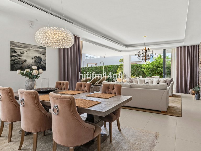 Villa for Sale in San Pedro De Alcántara, Malaga 7