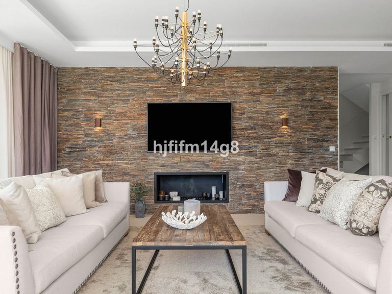 Villa for Sale in San Pedro De Alcántara, Malaga 8