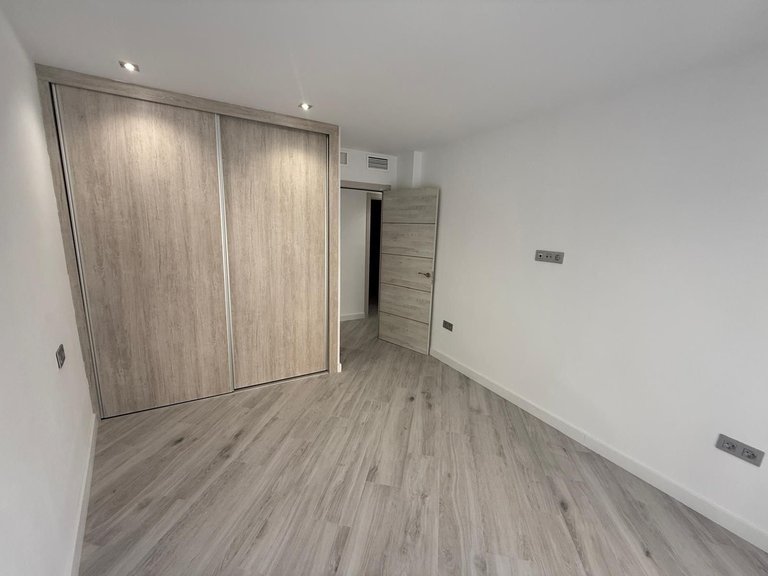 Apartment for Sale in Malagueta, Malaga 6