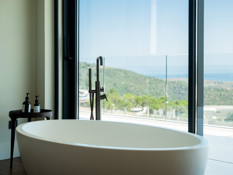 Villa for Sale in Benahavís, Malaga 14