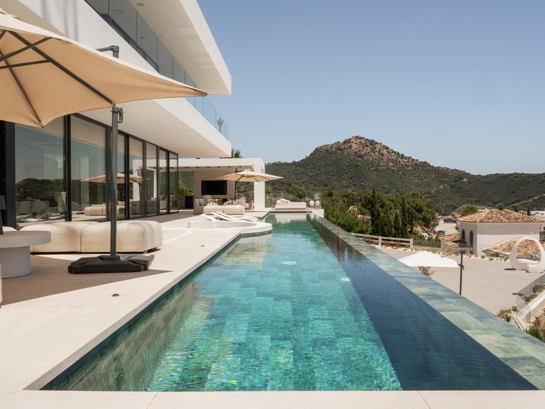 Villa for Sale in Benahavís, Malaga 33