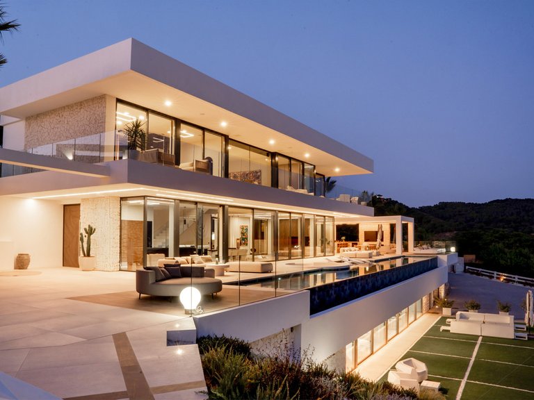 Villa for Sale in Benahavís, Malaga 51