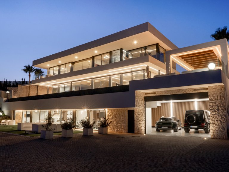 Villa for Sale in Benahavís, Malaga 55