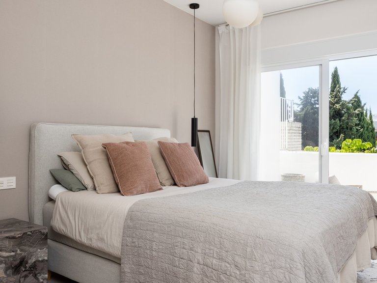 Apartment for Sale in Nueva Andalucía, Malaga 10