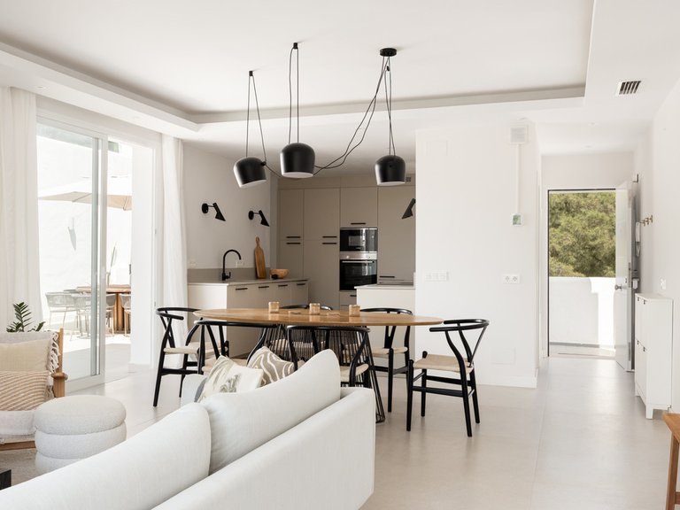 Apartment for Sale in Nueva Andalucía, Malaga 5
