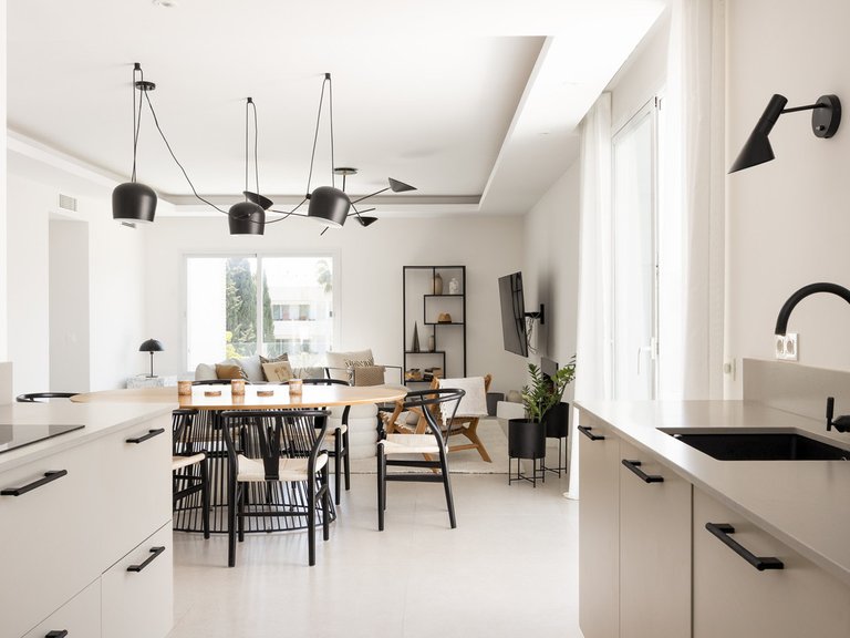 Apartment for Sale in Nueva Andalucía, Malaga 8
