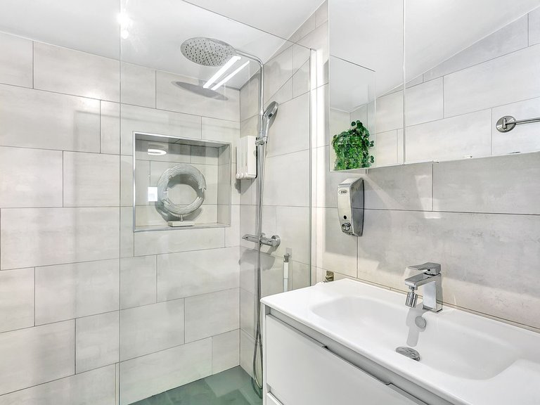 Apartment for Sale in Fuengirola, Malaga 25