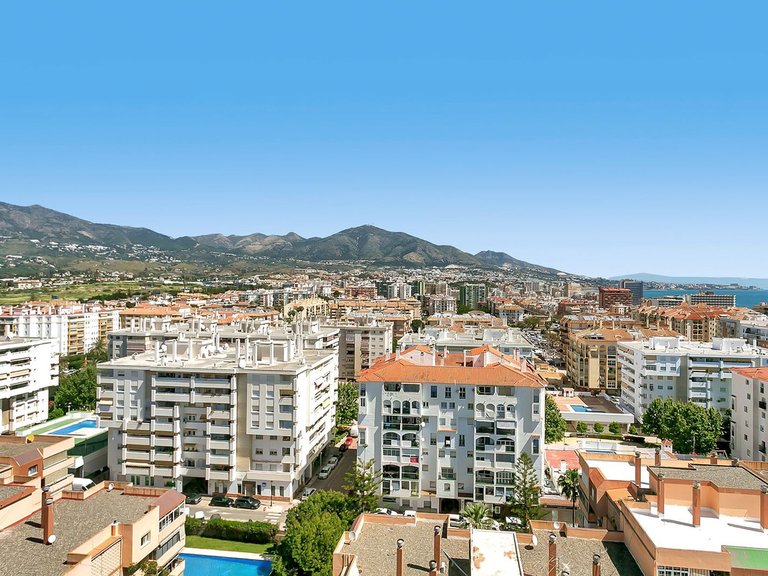 Apartment for Sale in Fuengirola, Malaga 38