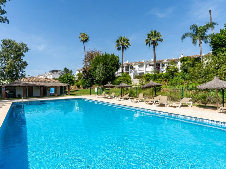 Apartment for Sale in Atalaya, Malaga 1