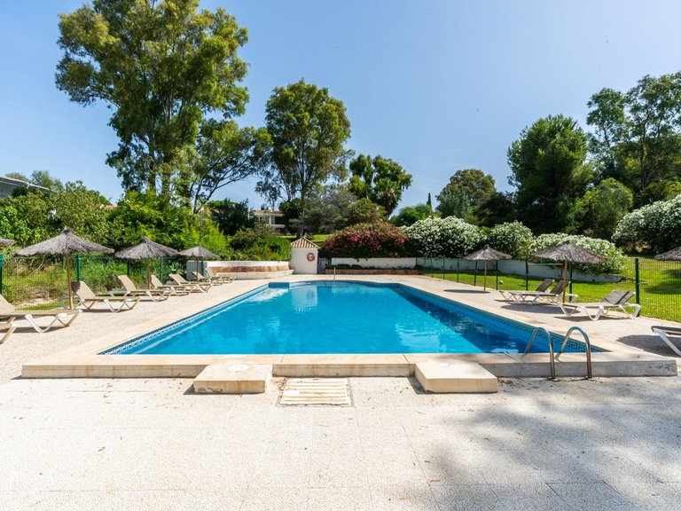 Apartment for Sale in Atalaya, Malaga 10