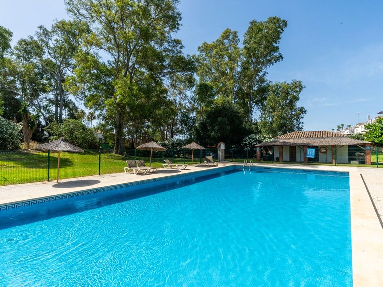 Apartment for Sale in Atalaya, Malaga 13